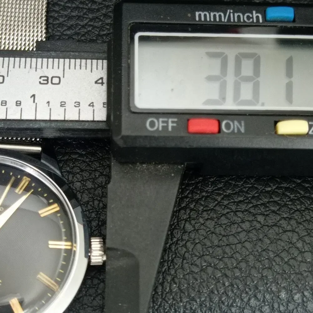 Vintage 1988 Montine Of Switzerland Manual Mens Silver Watch W/Mesh Strap
